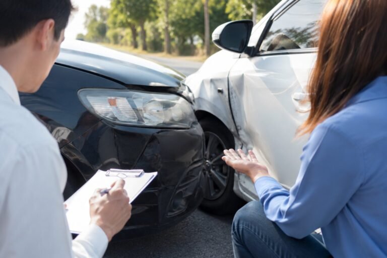 Accident de voiture : qui est responsable et qui paie ?