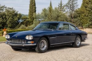 Ferrari 365 GT 2+2