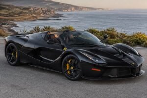 Ferrari Laferrari Aperta
