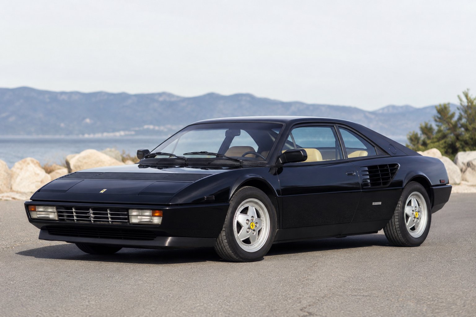 Ferrari Mondial 8