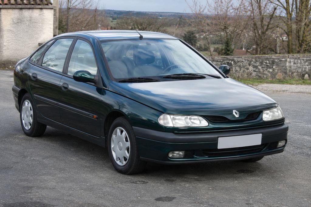 Renault Laguna 1