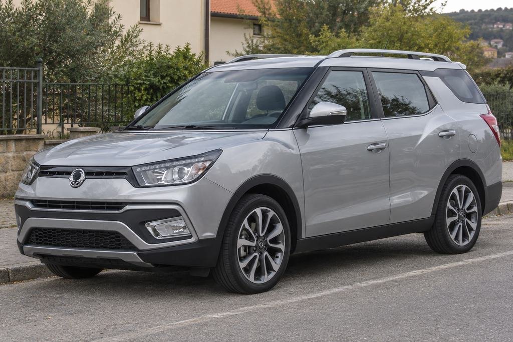 Ssangyong Xlv
