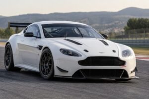 Aston Martin Vantage Gt4