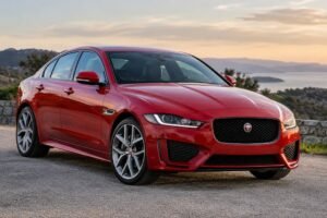 Jaguar Xe