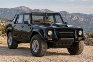 Lamborghini Lm002