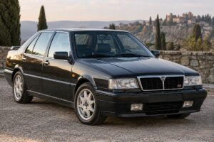 Lancia Thema 8.32