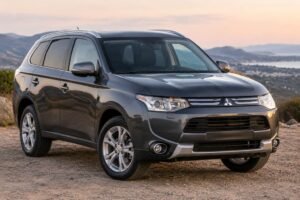 Mitsubishi Outlander 3