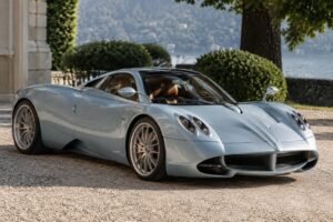 Pagani Huayra Codalunga